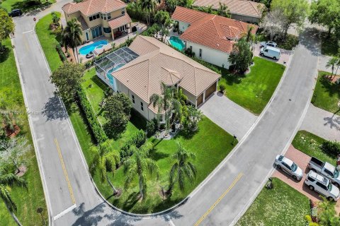 Villa ou maison à vendre à Coral Springs, Floride: 5 chambres, 276.85 m2 № 1136169 - photo 30