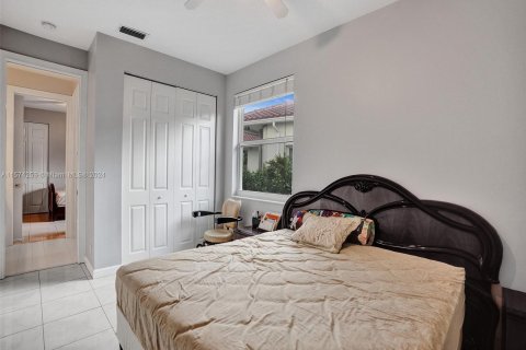 Casa en venta en Coral Springs, Florida, 5 dormitorios, 276.85 m2 № 1136169 - foto 24