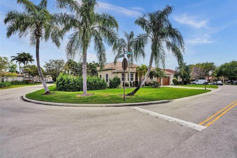 Casa en venta en Coral Springs, Florida, 5 dormitorios, 276.85 m2 № 1136169 - foto 29