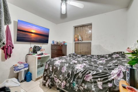 Propiedad comercial en venta en Riviera Beach, Florida, 126.81 m2 № 1080767 - foto 15