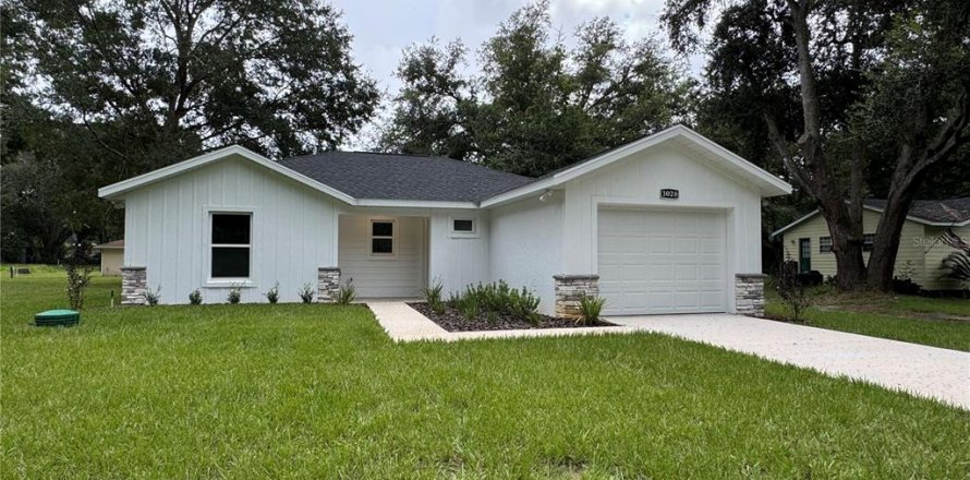 House in Summerfield, Florida 3 bedrooms, 101.26 sq.m. № 1342134