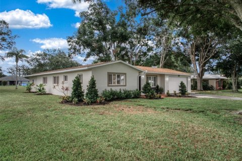 House in Sebring, Florida 3 bedrooms, 198.07 sq.m. № 1347490 - photo 2