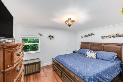 Casa en venta en Biscayne Park, Florida, 3 dormitorios, 131.83 m2 № 1232836 - foto 17