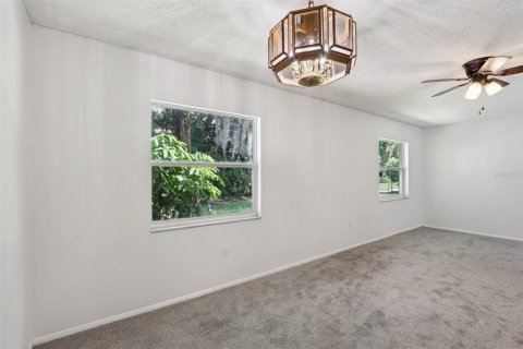 Villa ou maison à vendre à DeLand, Floride: 3 chambres, 185.99 m2 № 1361006 - photo 12