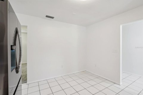 Casa en venta en DeLand, Florida, 3 dormitorios, 185.99 m2 № 1361006 - foto 9