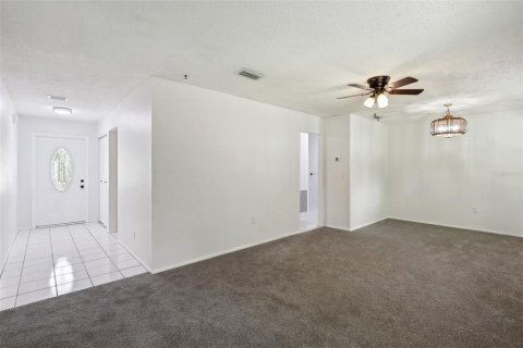 Casa en venta en DeLand, Florida, 3 dormitorios, 185.99 m2 № 1361006 - foto 16