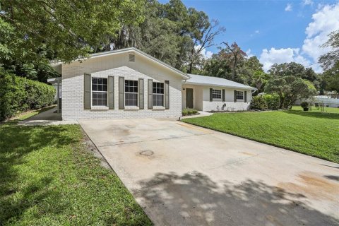 Villa ou maison à vendre à DeLand, Floride: 3 chambres, 185.99 m2 № 1361006 - photo 2