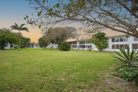 Condo in Deerfield Beach, Florida, 1 bedroom  № 959588 - photo 2