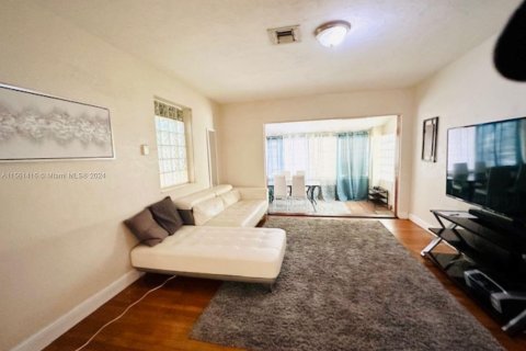 Casa en venta en Hollywood, Florida, 3 dormitorios, 105.44 m2 № 1095318 - foto 3
