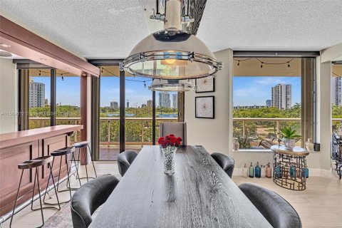 Condo in Aventura, Florida, 3 bedrooms  № 1187920 - photo 17