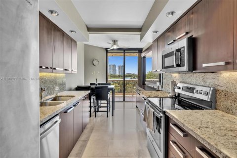 Condo in Aventura, Florida, 3 bedrooms  № 1187920 - photo 11