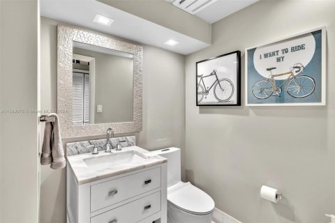 Condo in Aventura, Florida, 3 bedrooms  № 1187920 - photo 13