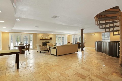 Copropriété à vendre à Orlando, Floride: 2 chambres, 108.23 m2 № 1247953 - photo 18