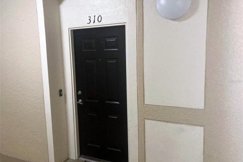 Condominio en venta en Orlando, Florida, 3 dormitorios, 131.18 m2 № 1217736 - foto 4