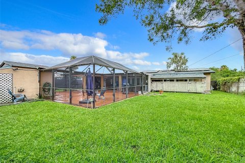 Villa ou maison à vendre à Cutler Bay, Floride: 2 chambres, 164.34 m2 № 1228569 - photo 10