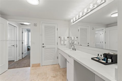 Condominio en venta en Miami Beach, Florida, 1 dormitorio, 99.03 m2 № 1402838 - foto 23