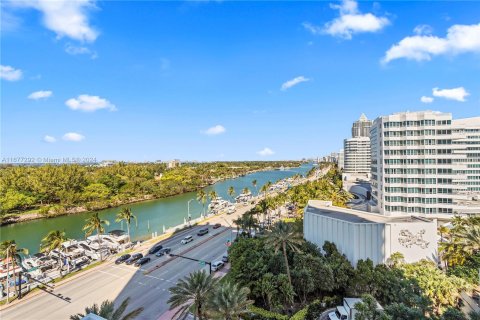 Condominio en venta en Miami Beach, Florida, 1 dormitorio, 99.03 m2 № 1402838 - foto 10