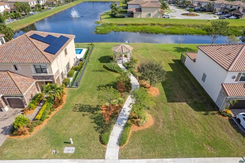 Villa ou maison à vendre à Lake Worth, Floride: 4 chambres, 294.13 m2 № 1103405 - photo 17