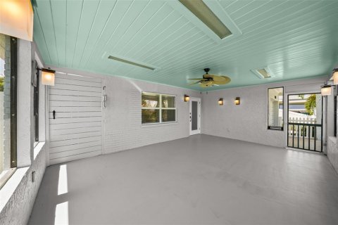 Casa en venta en Saint Petersburg, Florida, 3 dormitorios, 129.13 m2 № 1356411 - foto 25