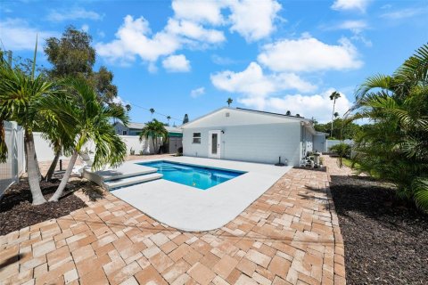 Casa en venta en Saint Petersburg, Florida, 3 dormitorios, 129.13 m2 № 1356411 - foto 15