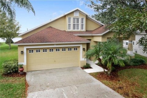 Casa en alquiler en Tampa, Florida, 4 dormitorios, 225.94 m2 № 1356450 - foto 1