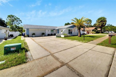 Villa ou maison à vendre à Port Richey, Floride: 3 chambres, 113.25 m2 № 1356451 - photo 8