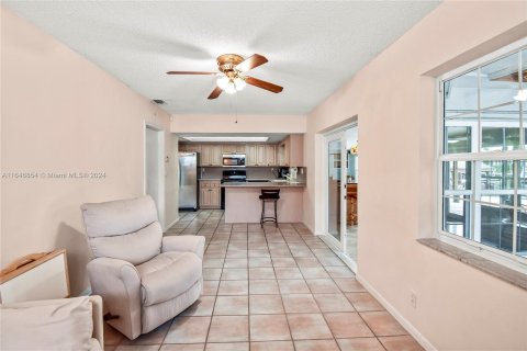 House in Fort Lauderdale, Florida 3 bedrooms, 154.03 sq.m. № 1356656 - photo 27