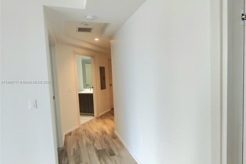 Copropriété à vendre à Miami, Floride: 2 chambres, 107.02 m2 № 411597 - photo 14