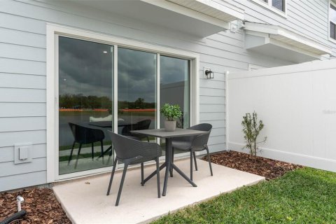 Townhouse in CYPRESS CAY in Kissimmee, Florida 3 bedrooms, 165.55 sq.m. № 1424845 - photo 26