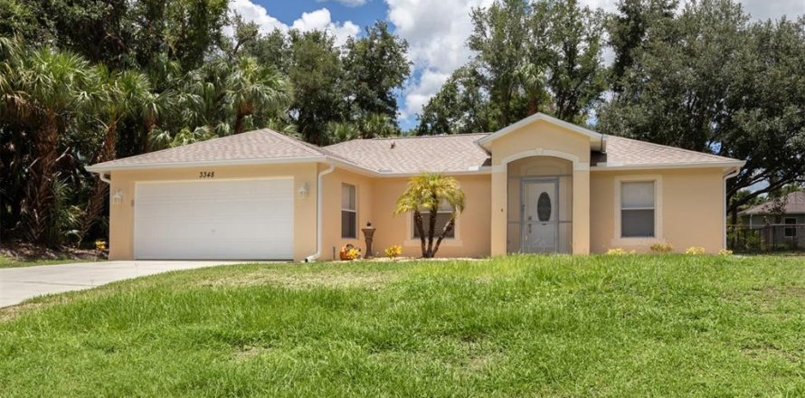 House in North Port, Florida 3 bedrooms, 113.71 sq.m. № 1266708