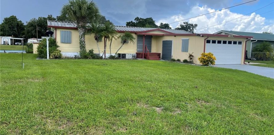 House in Okeechobee, Florida 2 bedrooms, 65.03 sq.m. № 1355563