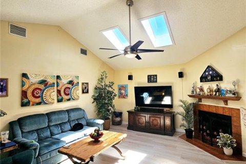 Casa en venta en Tampa, Florida, 3 dormitorios, 162.39 m2 № 1349481 - foto 18