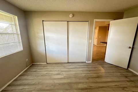 Condo in Brandon, Florida, 2 bedrooms  № 1360021 - photo 5