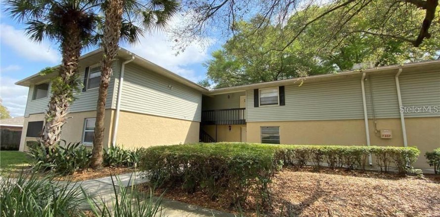 Condominio en Brandon, Florida, 2 dormitorios  № 1360021