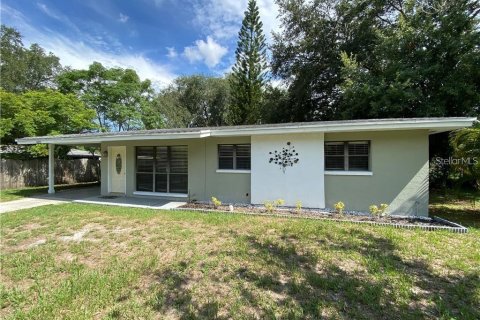 House in Tampa, Florida 3 bedrooms, 105.54 sq.m. № 1438852 - photo 2