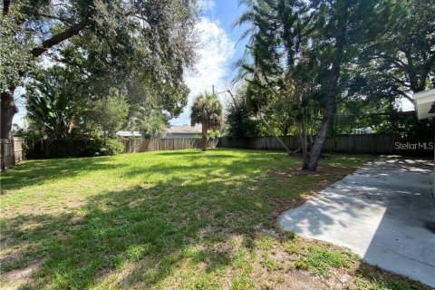 House in Tampa, Florida 3 bedrooms, 105.54 sq.m. № 1438852 - photo 8