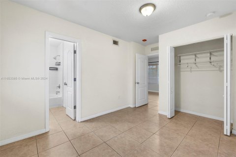 Appartement à louer à Miami Springs, Floride: 1 chambre № 1348020 - photo 15