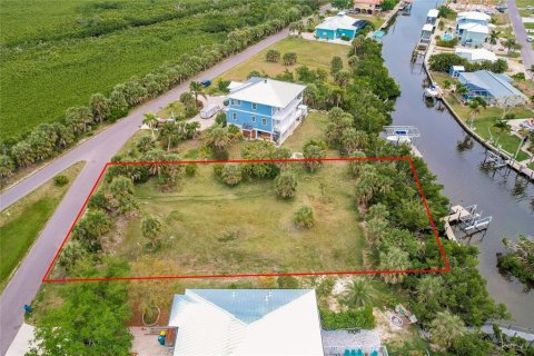 Terreno en venta en Punta Gorda, Florida № 1082666 - foto 18