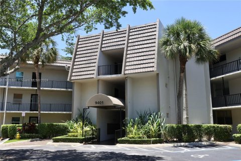 Condominio en venta en Tamarac, Florida, 2 dormitorios, 88.26 m2 № 1268747 - foto 22