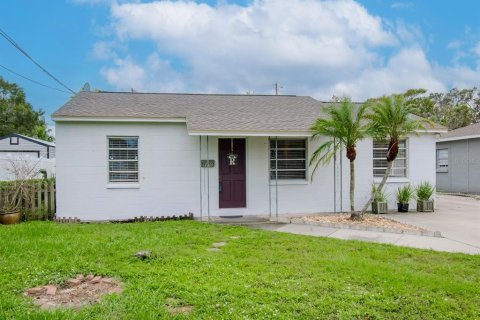 Casa en venta en Tampa, Florida, 2 dormitorios, 86.31 m2 № 1407437 - foto 2