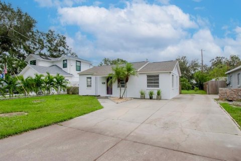 Villa ou maison à vendre à Tampa, Floride: 2 chambres, 86.31 m2 № 1407437 - photo 3