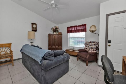 House in Punta Gorda, Florida 3 bedrooms, 96.62 sq.m. № 1429063 - photo 6