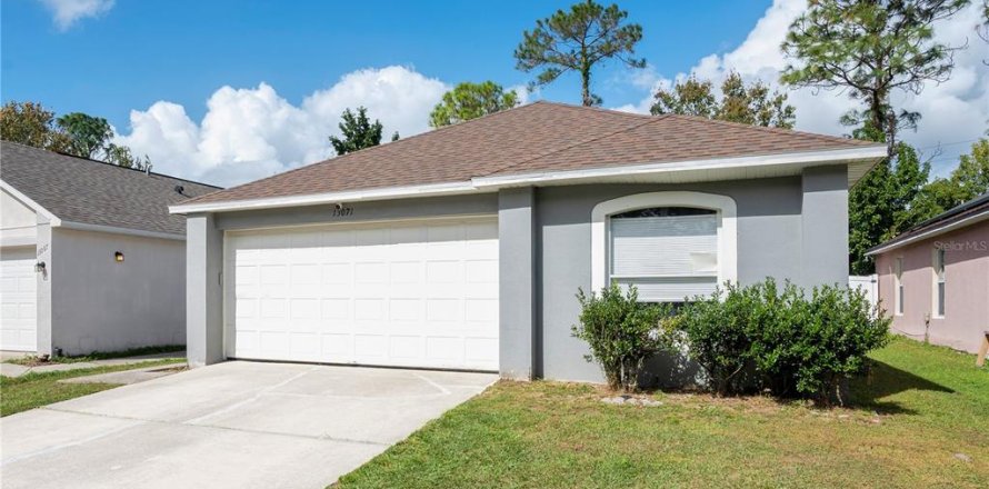 House in Orlando, Florida 3 bedrooms, 121.05 sq.m. № 1429029