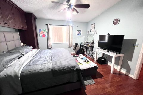 Casa en venta en Deerfield Beach, Florida, 4 dormitorios, 174.1 m2 № 868512 - foto 11