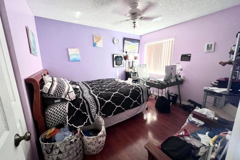 House in Deerfield Beach, Florida 4 bedrooms, 174.1 sq.m. № 868512 - photo 10