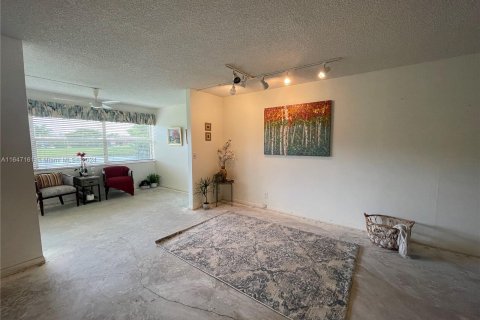 Copropriété à vendre à Sunrise, Floride: 2 chambres, 95.22 m2 № 1329746 - photo 6