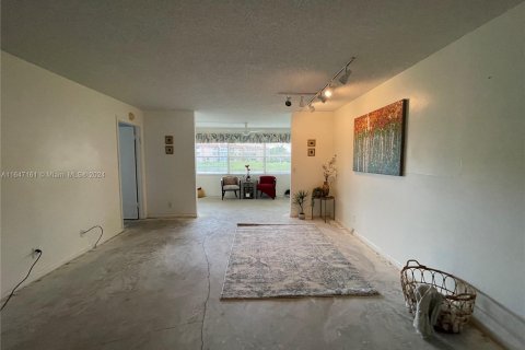 Copropriété à vendre à Sunrise, Floride: 2 chambres, 95.22 m2 № 1329746 - photo 8