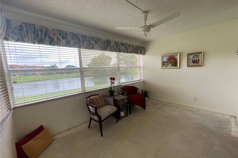 Copropriété à vendre à Sunrise, Floride: 2 chambres, 95.22 m2 № 1329746 - photo 4