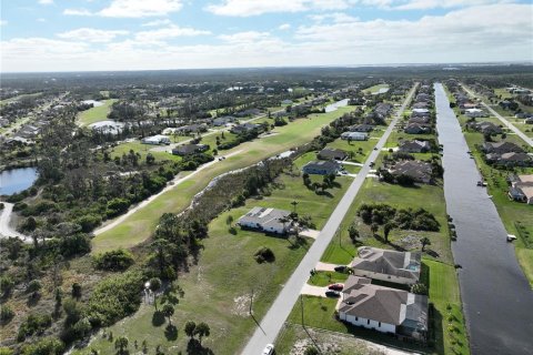 Terreno en venta en Rotonda, Florida № 710783 - foto 16