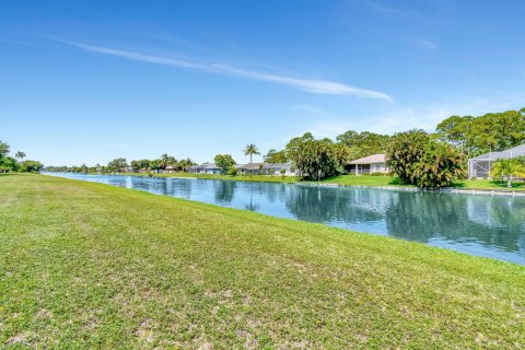 Copropriété à vendre à Royal Palm Beach, Floride: 2 chambres, 101.08 m2 № 1223158 - photo 22